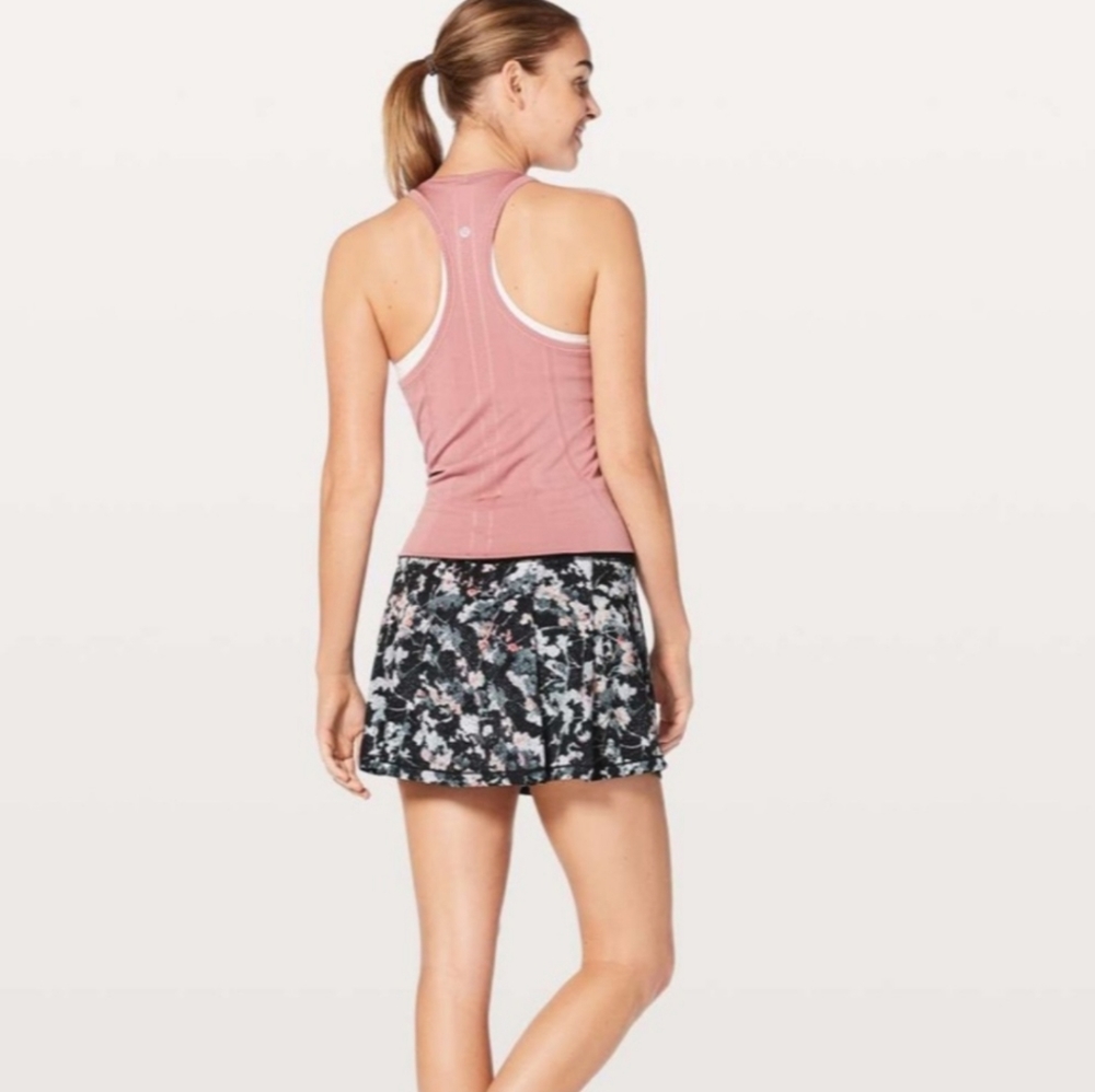 Lululemon Black Patterned Pace Rival Size 2 Long Sport Skort